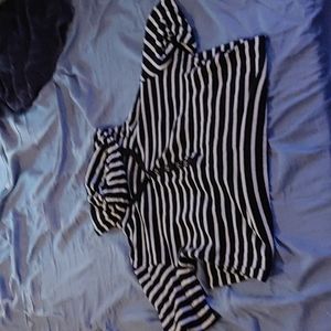 Long sleeve hooded top